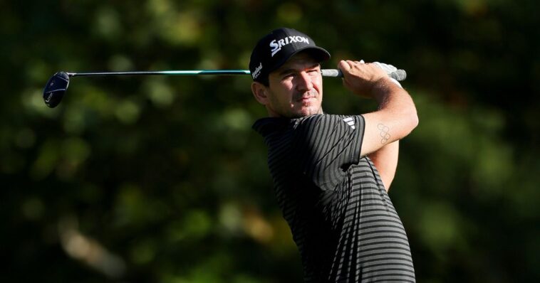 watch:-pga-pro-replaces-furious-caddie-who-stormed-off-with-fan-in-crowd