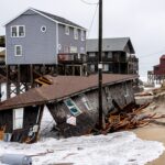 powerful-nor’easter-pounds-dozens-of-vulnerable-shore-homes-in-north-carolina’s-outer-banks-—-with-100-more-at-risk