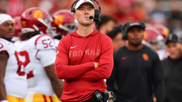 lincoln-riley-has-hit-his-usc-low-point-—-now-the-clock-is-ticking