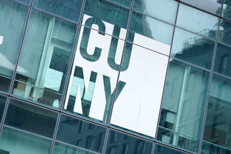 cuny-graduation-rates-plummet-in-5-year-slide:-‘it’s-a-two-pronged-problem’