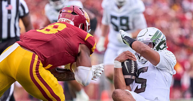 usc’s-desman-stephens-ii-suspended-for-dirty-hit-that-sent-oregon-qb-to-the-hospital