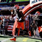 deshaun-watson-goes-from-cleveland-villain-to-hero-in-browns-upset-win,-as-home-crowd-turns-jeers-to-cheers