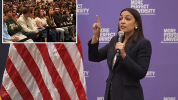 crowd-sings-‘from-the-river-to-the-sea’-at-aoc’s-college-student-event-promoting-dems-ahead-of-midterms