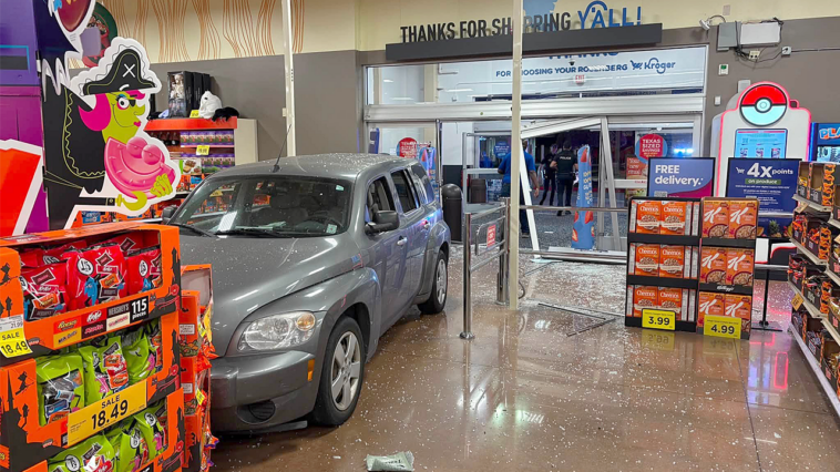 texas-man-arrested-after-‘intentionally’-crashing-into-a-closed-kroger-to-use-bathroom:-cops