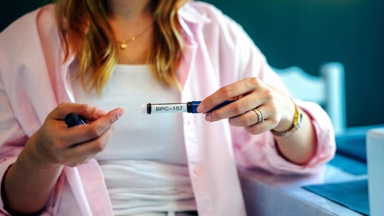 popular-weight-loss-drugs-can-become-an-‘atomic-bomb’-at-high-doses,-doctor-warns