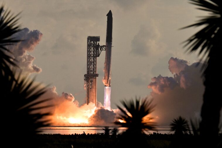 spacex-launches-massive-starship-into-orbit-for-the-first-time-despite-engine-shutting-down