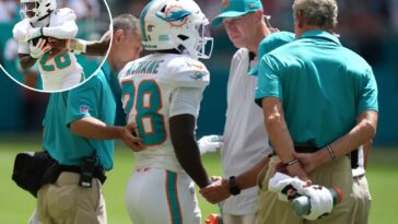 de’von-achane-has-torn-acl-as-miserable-dolphins-season-already-veering-toward-disaster