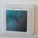 heating-costs-predicted-to-fall-by-double-digits-this-winter,-but-not-all-experts-are-convinced