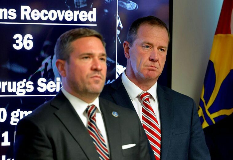 top-fbi-official,-conservative-favorite-to-leave-agency-after-year-on-job