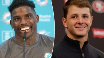 tyreek-hill-sparks-49ers-signing-buzz-with-cryptic-message