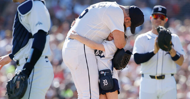 watch:-justin-verlander’s-daughter-turns-final-mound-visit-into-unforgettable-goodbye