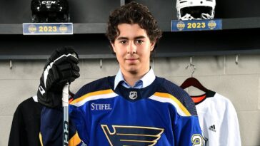arizona-state-hockey-players-ask-school-president-to-place-coach-on-leave-after-workout-left-teammate-in-coma