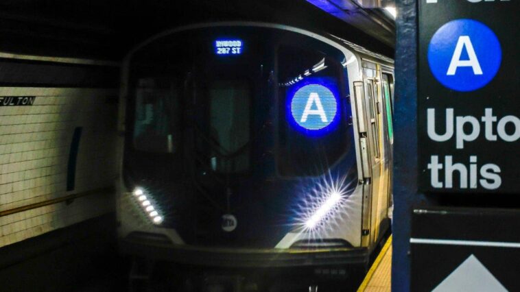man-found-dead-on-tracks-at-brooklyn-subway-station-after-his-bag-reportedly-gets-stuck-in-closing-doors
