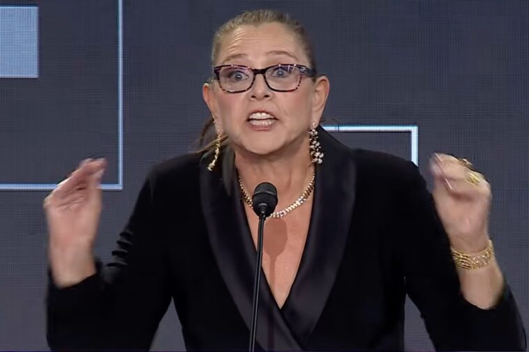 hollywood-actress’-performative-rant-about-son’s-sexuality-at-lgbt-gala-fuels-online-backlash