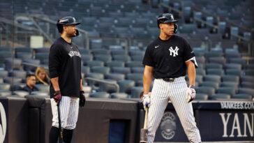 red-sox,-yankees-unveil-rosters-for-2026-mlb-wild-card-series