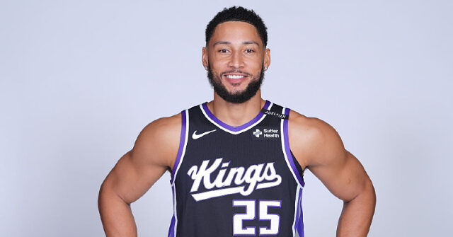 hot-mic-–-female-reporters-heard-swooning-over-kings-guard-ben-simmons:-‘lucky-he’s-so-fine’