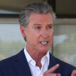 ca-gov.-gavin-newsom-signs-‘no-kings-act,’-making-it-easier-to-sue-ice-agents