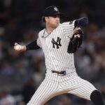 cam-schlittler-and-ben-rice,-yankees’-own-massachusetts-natives,-crush-red-sox-in-game-1-blowout