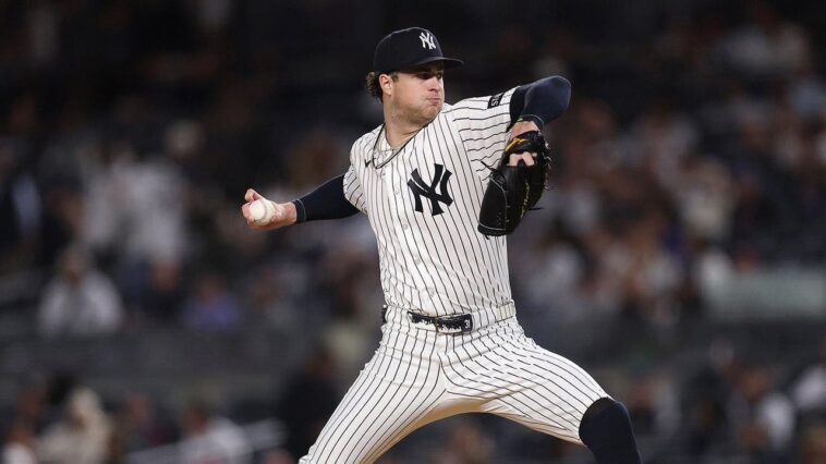 cam-schlittler-and-ben-rice,-yankees’-own-massachusetts-natives,-crush-red-sox-in-game-1-blowout