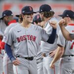roman-anthony-leaves-game-1-against-yankees-in-possible-injury-scare:-‘not-a-good-sign’