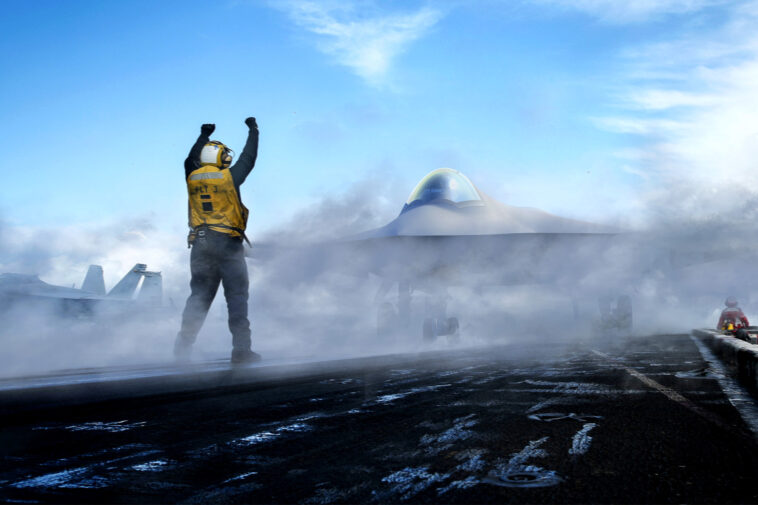boeing-lands-$20b-plus-navy-deal-for-sixth-generation-fighter-to-deliver-‘absolute-air-superiority’
