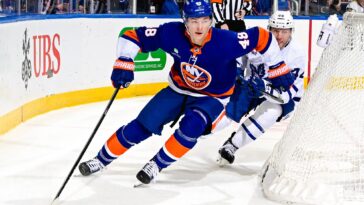 here’s-where-to-watch-islanders-season-opener-vs.-maple-leafs-live-for-free