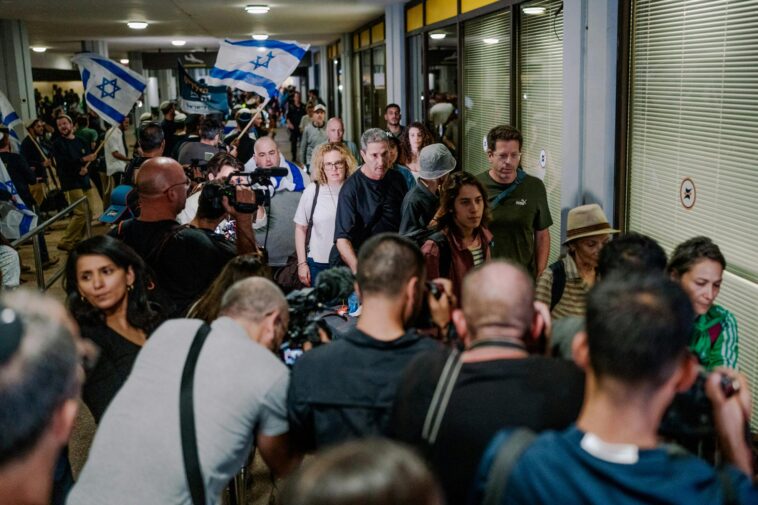 how-a-plane-full-of-israelis-fought-terrorists-—-and-the-media-narrative