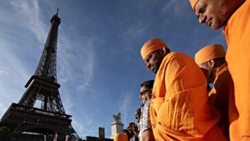 eiffel-tower-chief-steps-down-after-female-employees-ordered-‘be-invisible’-for-hindu-sect-visit