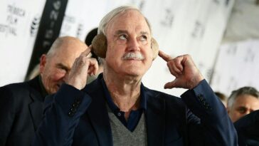 john-cleese’s-fight-against-the-humorless-uk.-thought-police