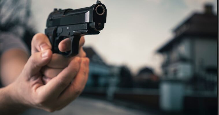 san-francisco-burglar-picks-the-wrong-house,-takes-a-bullet-in-the-backside-from-vietnam-vet