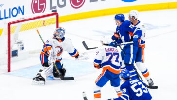 islanders’-defensive-issues-reinforced-in-season-opening-loss-to-maple-leafs