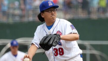 old-men-and-the-seams:-two-moguls-take-their-cuts-at-the-knuckleball