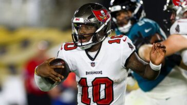 nfl-rookie-drops-incredible-cliche-as-he-tries-to-help-bucs-avoid-0-4-start-against-packers