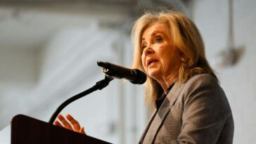 blackburn-says-she’ll-resurrect-old-school-punishment-after-botched-execution