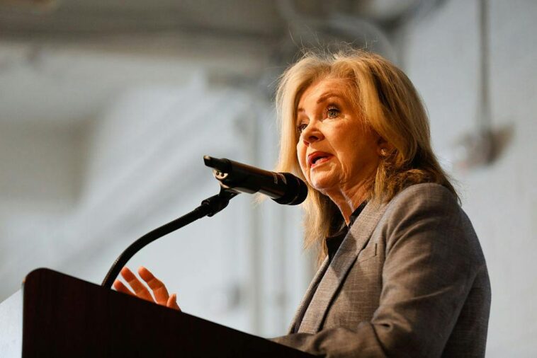 blackburn-says-she’ll-resurrect-old-school-punishment-after-botched-execution