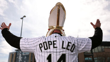 white-sox-reveal-letter-of-‘abundant-blessings’-pope-leo-wrote-before-playoff-victory