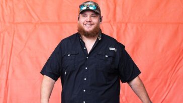 country-star-luke-combs-says-he’s-‘down-30-pounds’-during-elk-hunting-trip