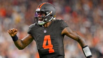 browns’-late-field-goal-spoils-aaron-rodgers’-thursday-night-finale,-seals-cleveland’s-third-straight-win