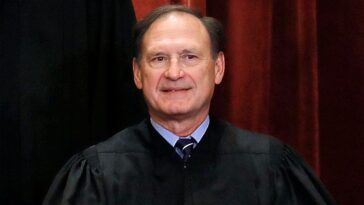 jonathan-turley:-justice-alito-blazes-the-ethical-path-the-supreme-court-should-take