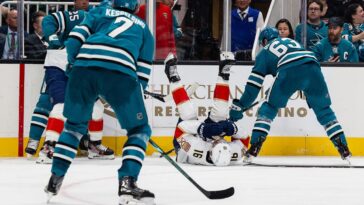 florida-panthers-captain-aleksander-barkov-exits-sharks-game-with-apparent-leg-injury-as-fans-hold-breath
