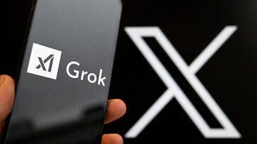 look:-grok-ai-leaves-only-1-out-of-40-standing-when-asked-to-‘remove-the-fake-gods’-from-image
