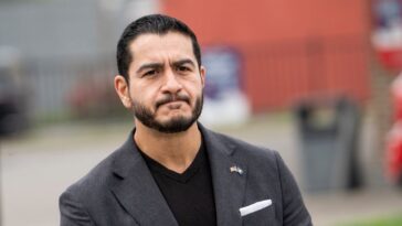 el-sayed-suggests-football-is-unethical,-based-on-‘toxic-masculinity’…-but-turns-out-he-was-hs-team-captain