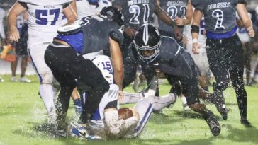 florida-high-school-football-game-erupts-into-violent-brawl-involving-players,-coaches-after-final-whistle