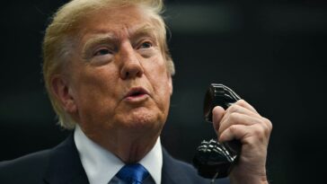 trump-shares-gop-senator’s-phone-number-in-fight-for-permanent-daylight-saving-time