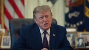 watch:-trump-again-promises-to-send-all-adult-americans-$5,000-if-republicans-win-the-midterms