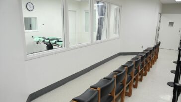 death-row-inmate-christa-pike-kept-alive-with-ventilator-after-botched-execution-as-hospital-staff-tries-to-‘save’-her