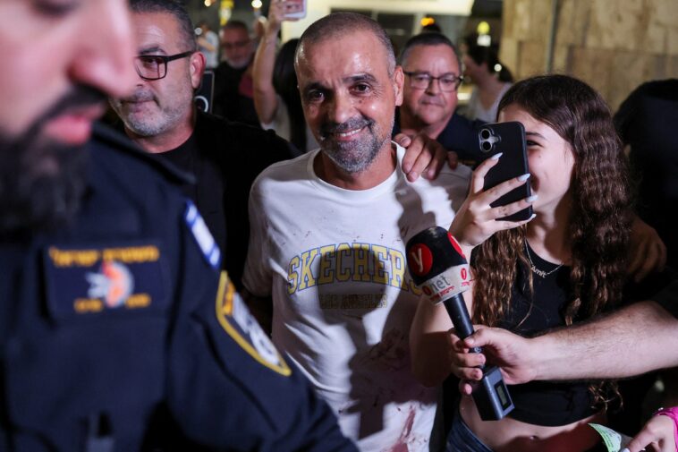 ‘hot’-hero-passenger-from-hijacked-flydubai-flight-goes-from-everyday-plumber-to-sex-symbol