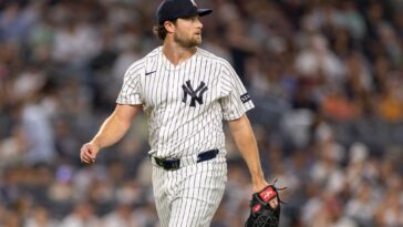 where-to-watch-yankees-vs.-rays-alds-game-1-for-free:-time,-livestream