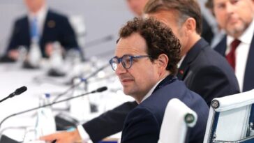 ‘godfather-of-ai’-yann-lecun-says-athropic’s-dario-amodei-is-‘completely-deluded’-over-doomsday-warnings