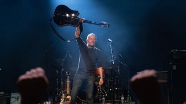 springsteen,-other-stars-share-stage-with-hardcore-leftist-groups-at-music-fest